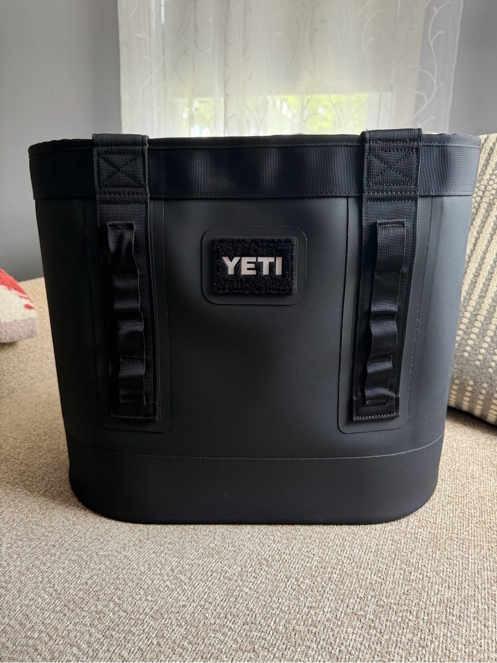 Yeti Camino 35 Black…used once